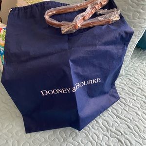 Dooney & Bourke shoulder strap & storage bag